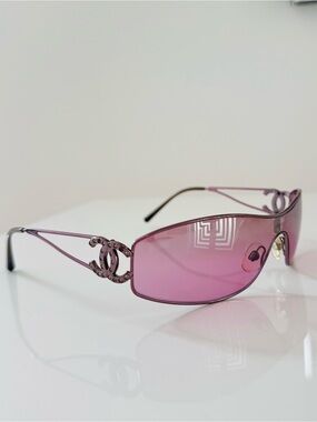 RARE 🍒 Vintage Authentic Chanel rhinestone CC sunglasses ✨